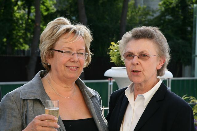 2009_06_17_cocktail_janet_346.jpg