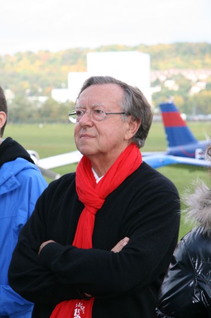 2013-10-20--IMG_4430-baby-razzi.JPG
