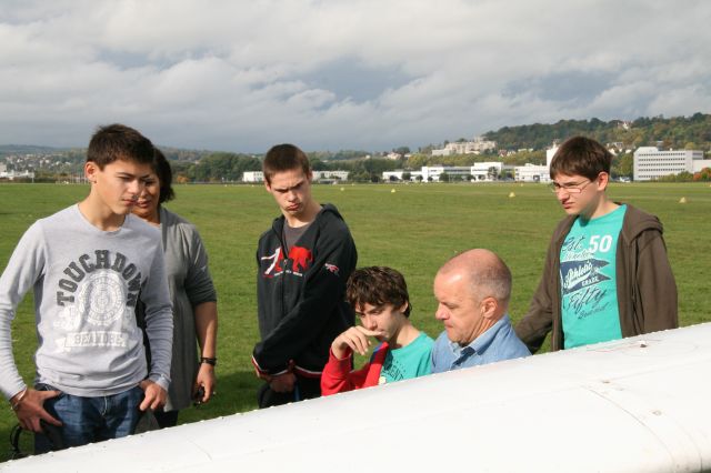 2013-10-20--IMG_4489-baby-razzi.JPG