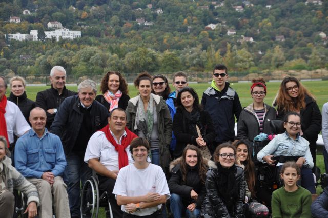 2013-10-20-dta-04--0302-mama-razzi.JPG