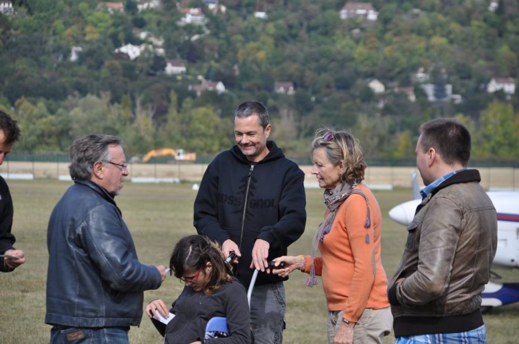 2014-10-05-DSC_0060-mama-razzi.JPG