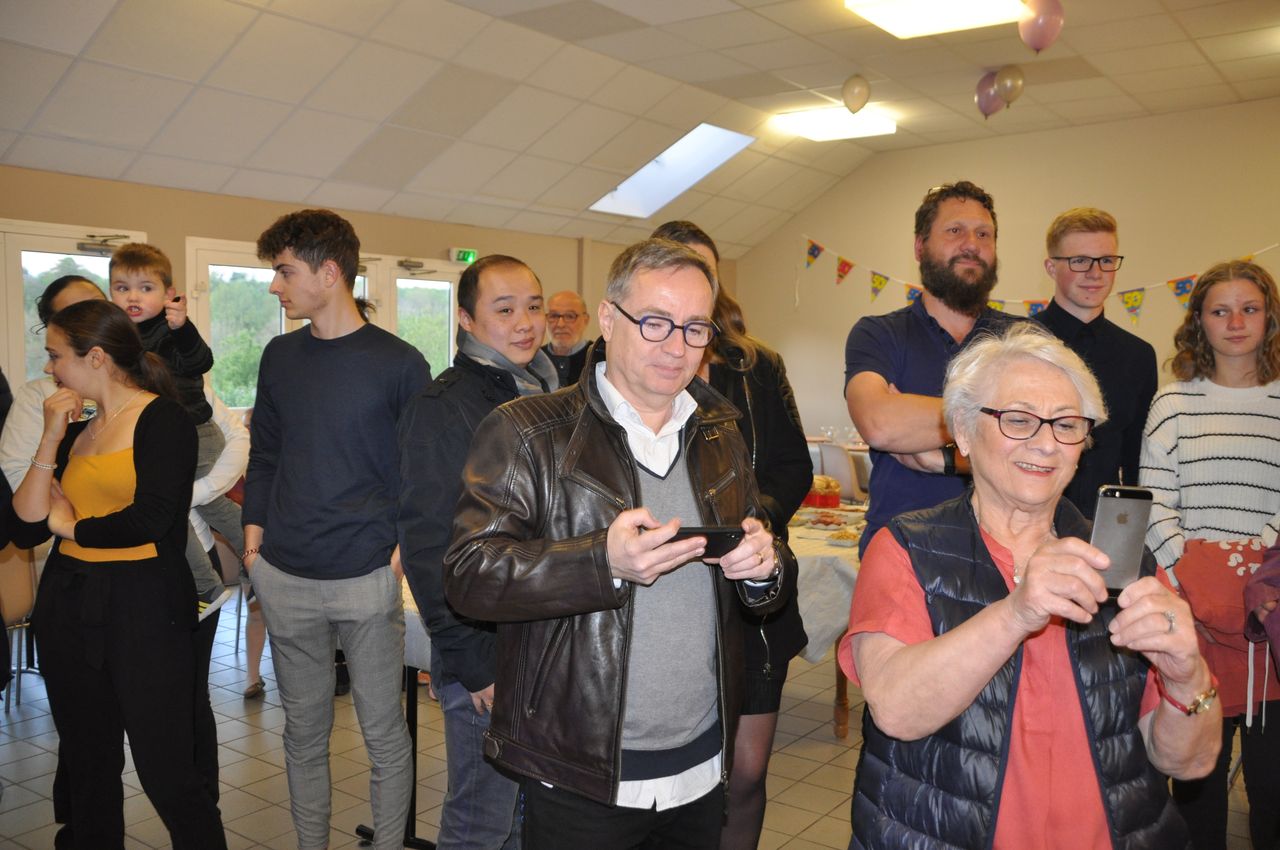 2019-05-04-(19h54)-dsc-0074-(mama-razzi).jpg
