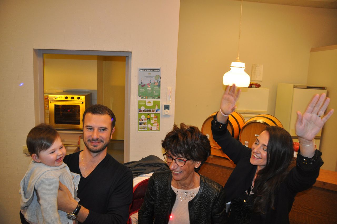 2019-05-04-(19h56)-dsc-0100-(mama-razzi).jpg