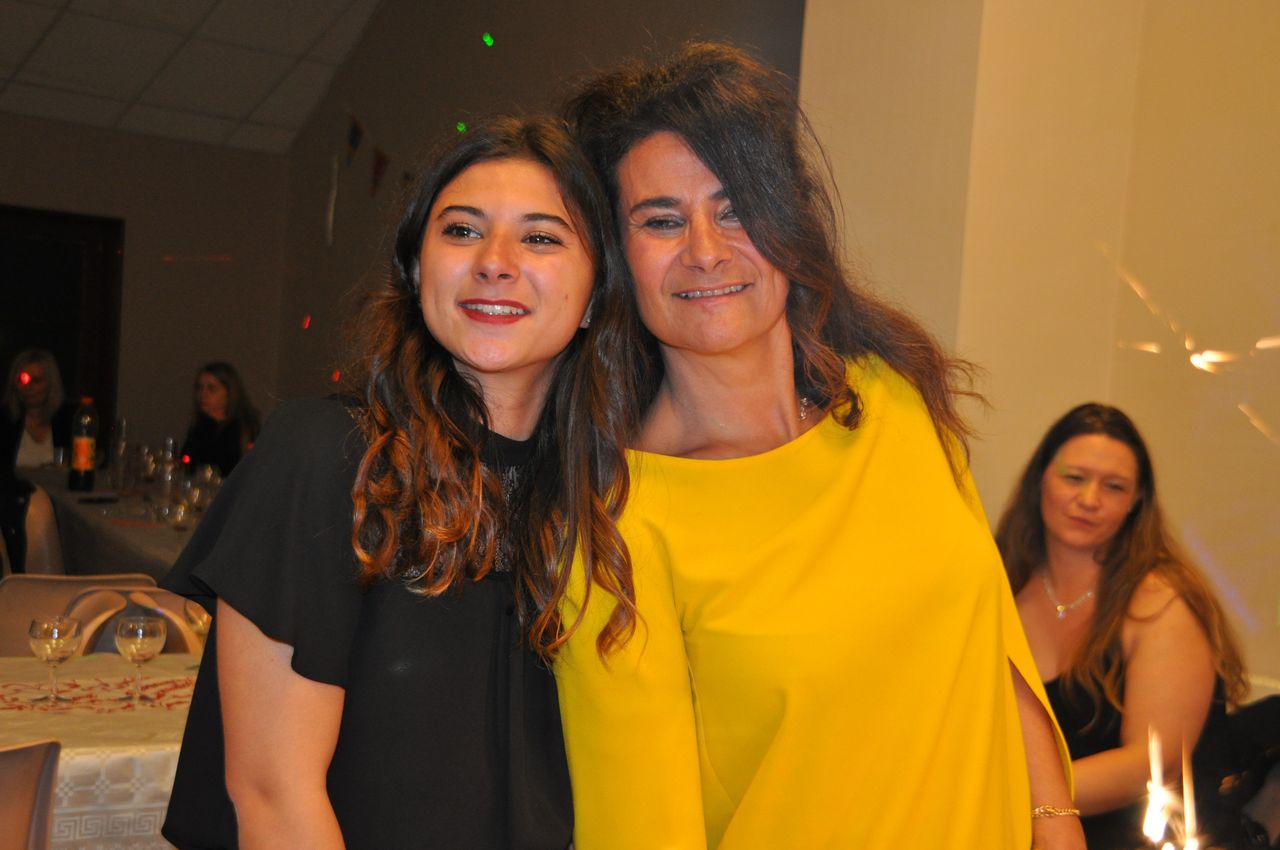 2019-15-15-(00h28)-dsc-1071-(mama-razzi).jpg