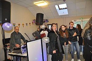 2019-05-04-(19h57)-dsc-0112-(mama-razzi).jpg 2019-05-04-(19h57)-dsc-0112-(mama-razzi).jpg