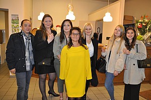 2019-05-04-(20h27)-dsc-0188-(mama-razzi).jpg 2019-05-04-(20h27)-dsc-0188-(mama-razzi).jpg