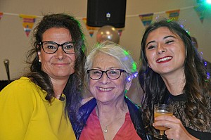2019-05-04-(20h51)-dsc-0267-(mama-razzi).jpg 2019-05-04-(20h51)-dsc-0267-(mama-razzi).jpg