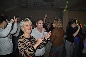 2019-05-04-(23h00)-dsc-0808-(mama-razzi).jpg 2019-05-04-(23h00)-dsc-0808-(mama-razzi).jpg