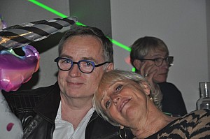 2019-05-04-(23h42)-dsc-0957-(mama-razzi).jpg 2019-05-04-(23h42)-dsc-0957-(mama-razzi).jpg