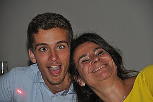 2019-15-15-(00h09)-dsc-1012-(mama-razzi).jpg 2019-15-15-(00h09)-dsc-1012-(mama-razzi).jpg