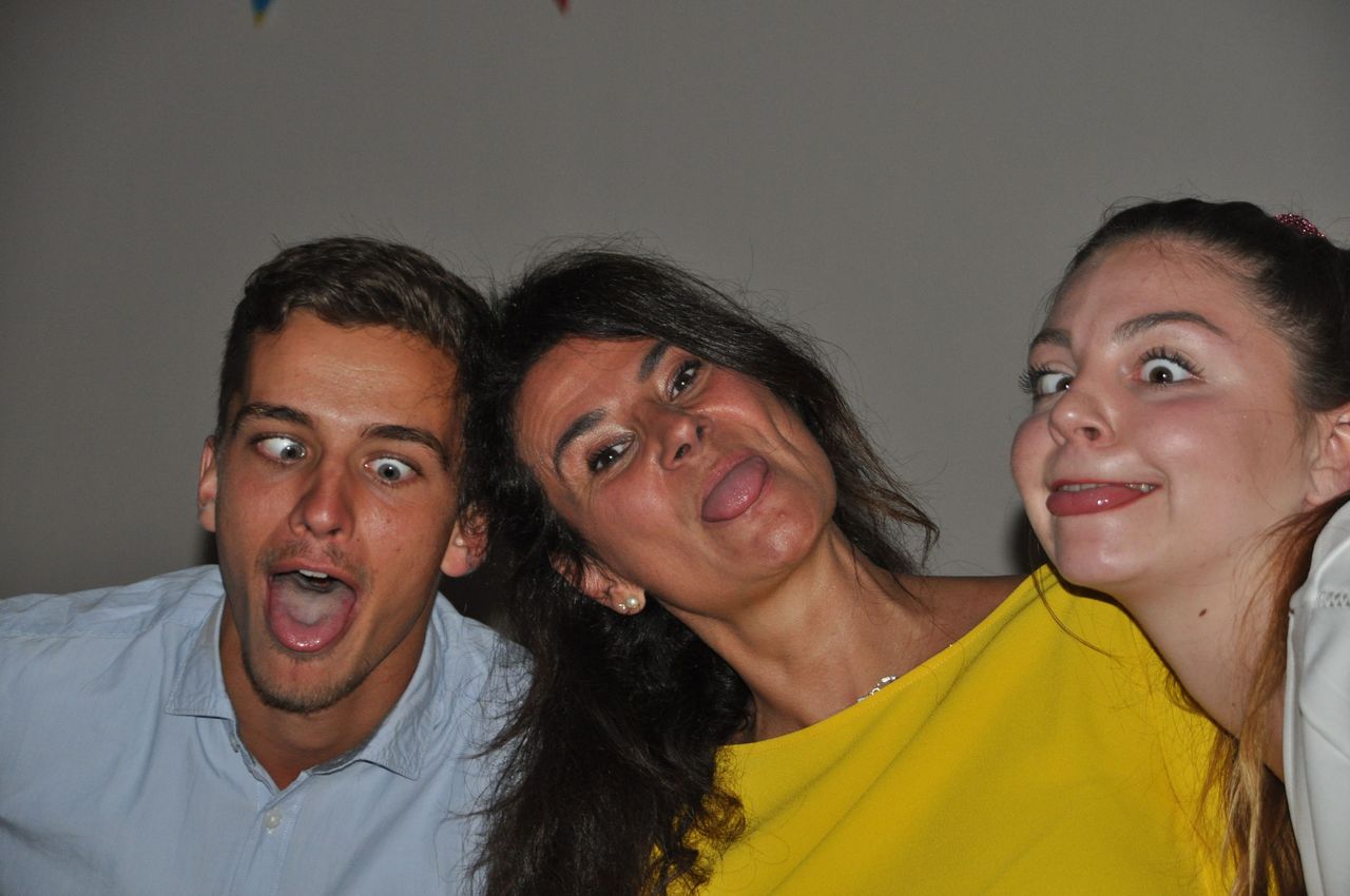 2019-15-15-(00h09)-dsc-1013-(mama-razzi).jpg