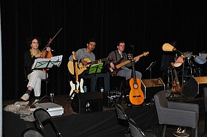 2019-05-24-(16h22)-dsc-0022-(mama-razzi).jpg 2019-05-24-(16h22)-dsc-0022-(mama-razzi).jpg