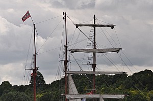 2019-06-16-(15h37)-armada-(mama-razzi)-0252.jpg 2019-06-16-(15h37)-armada-(mama-razzi)-0252.jpg