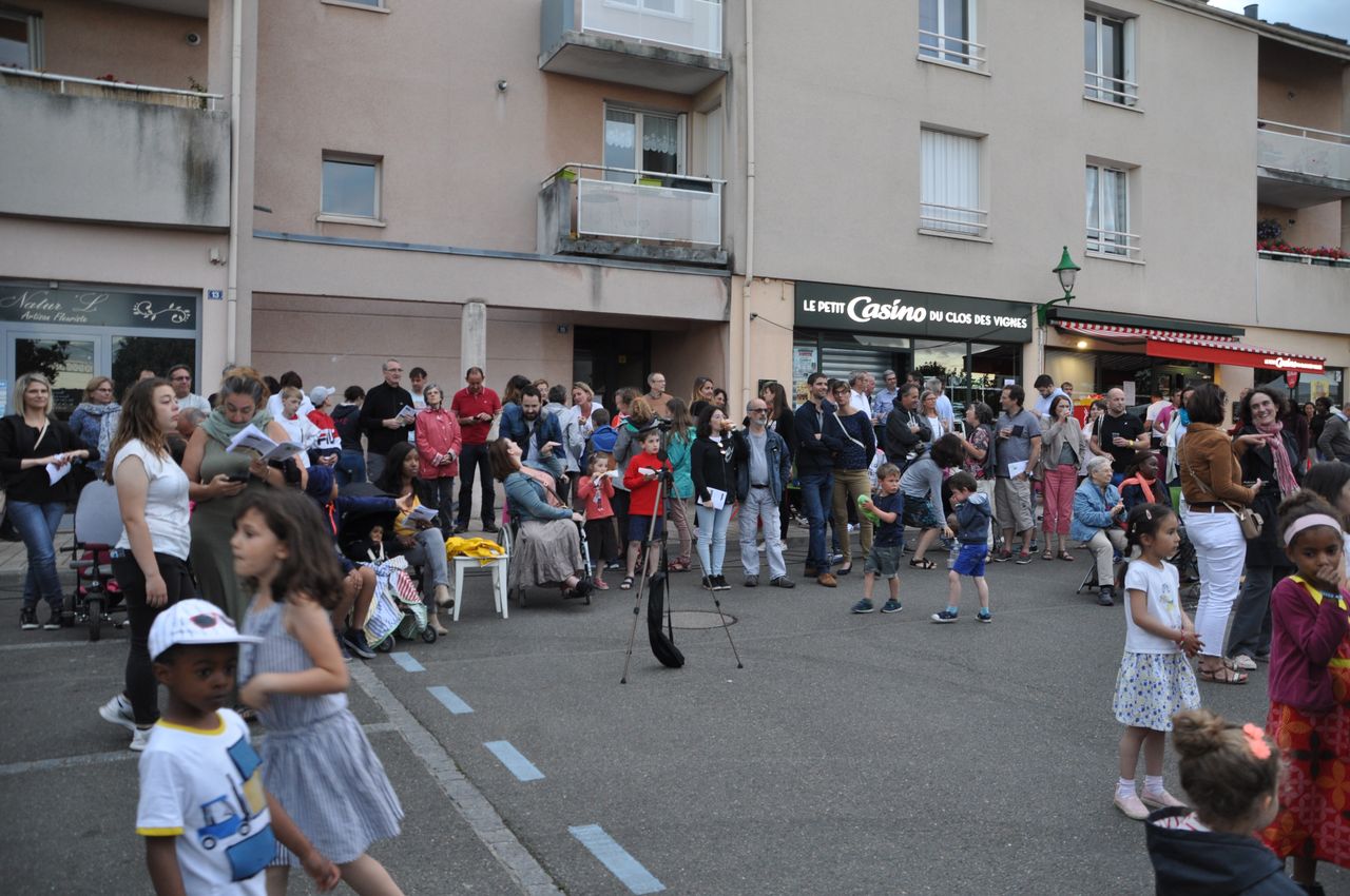 2019-06-21-(20h38)-dsc-0032-(mama-razzi).jpg