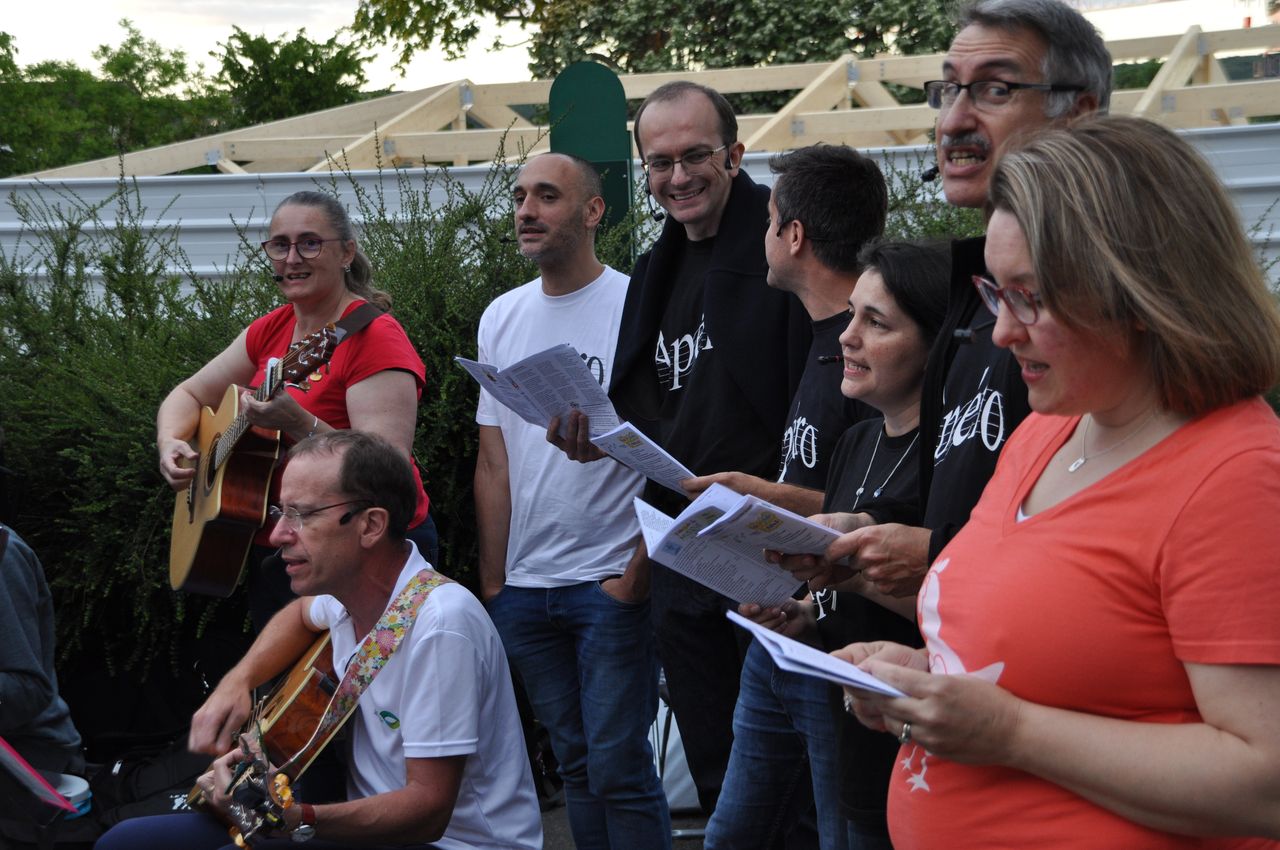 2019-06-21-(20h42)-dsc-0063-(mama-razzi).jpg