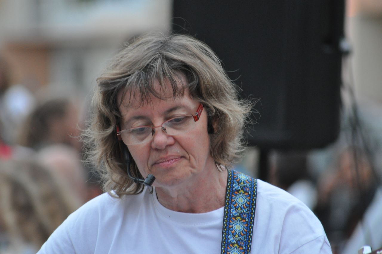 2019-06-21-(20h49)-dsc-0093-(mama-razzi).jpg