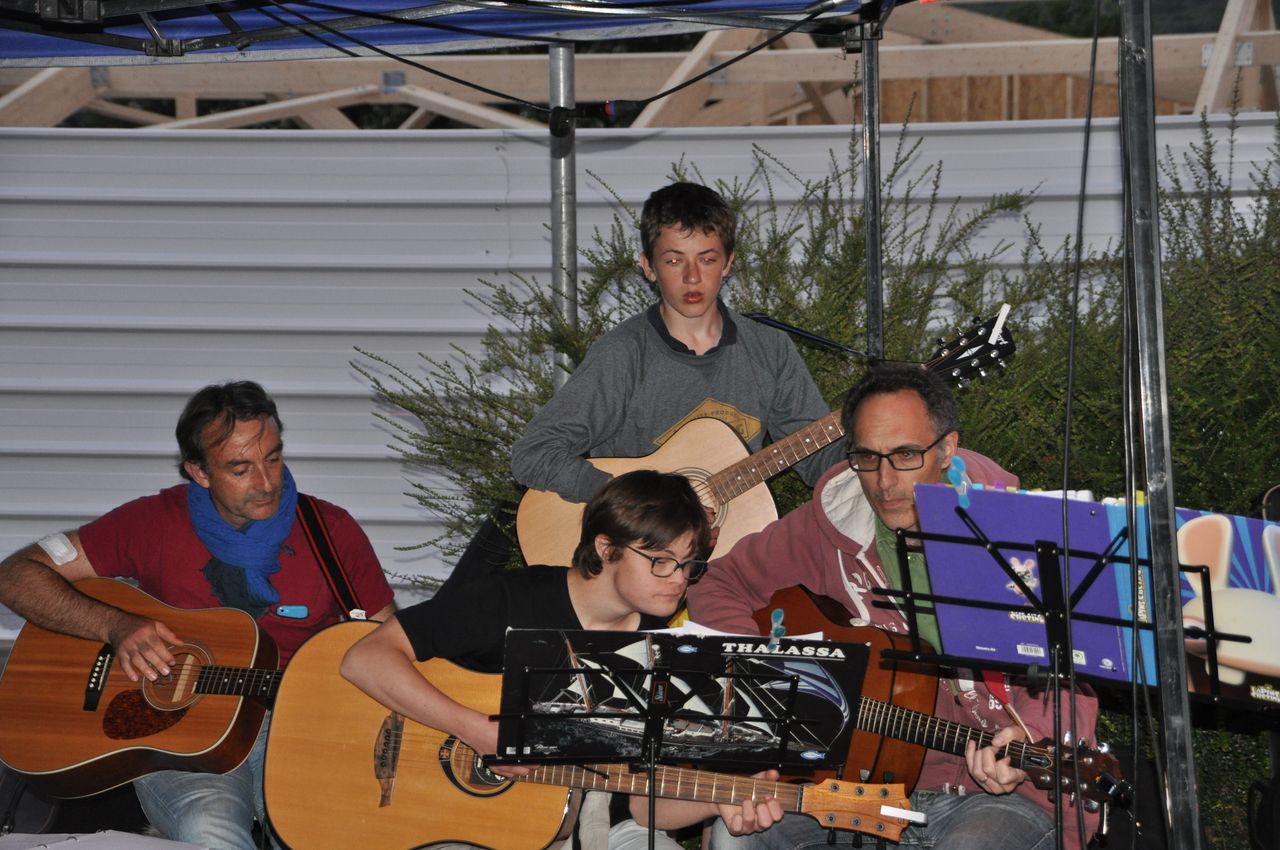 2019-06-21-(21h06)-dsc-0174-(mama-razzi).jpg