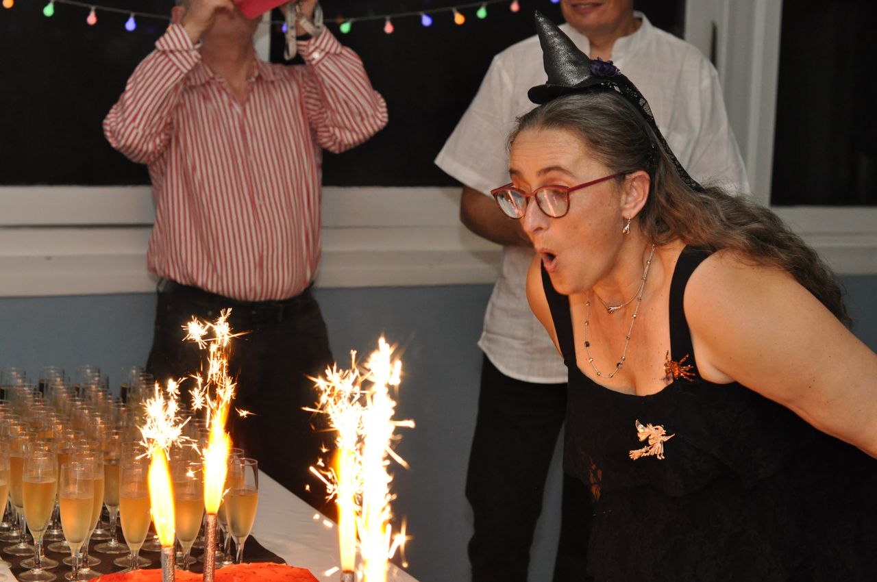 2019-10-19-(23h33)-dsc-1434-(mama-razzi).jpg