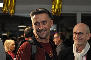 2019-10-19-(19h32)-dsc-0335-(mama-razzi).jpg 2019-10-19-(19h32)-dsc-0335-(mama-razzi).jpg