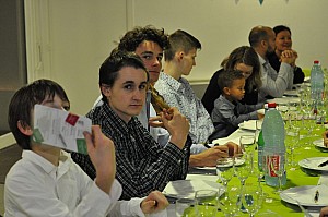 2019-10-19-(20h03)-dsc-0449-(mama-razzi).jpg 2019-10-19-(20h03)-dsc-0449-(mama-razzi).jpg