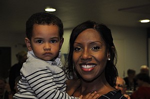 2019-10-19-(20h19)-dsc-0555-(mama-razzi).jpg 2019-10-19-(20h19)-dsc-0555-(mama-razzi).jpg