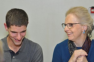2019-10-19-(20h33)-dsc-0622-(mama-razzi).jpg 2019-10-19-(20h33)-dsc-0622-(mama-razzi).jpg