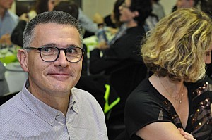 2019-10-19-(21h21)-dsc-0805-(mama-razzi).jpg 2019-10-19-(21h21)-dsc-0805-(mama-razzi).jpg