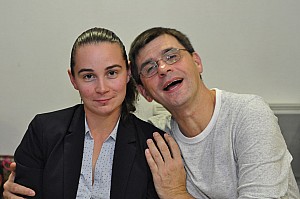 2019-10-19-(21h32)-dsc-0866-(mama-razzi).jpg 2019-10-19-(21h32)-dsc-0866-(mama-razzi).jpg