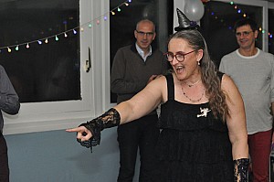 2019-10-19-(23h33)-dsc-1442-(mama-razzi).jpg 2019-10-19-(23h33)-dsc-1442-(mama-razzi).jpg