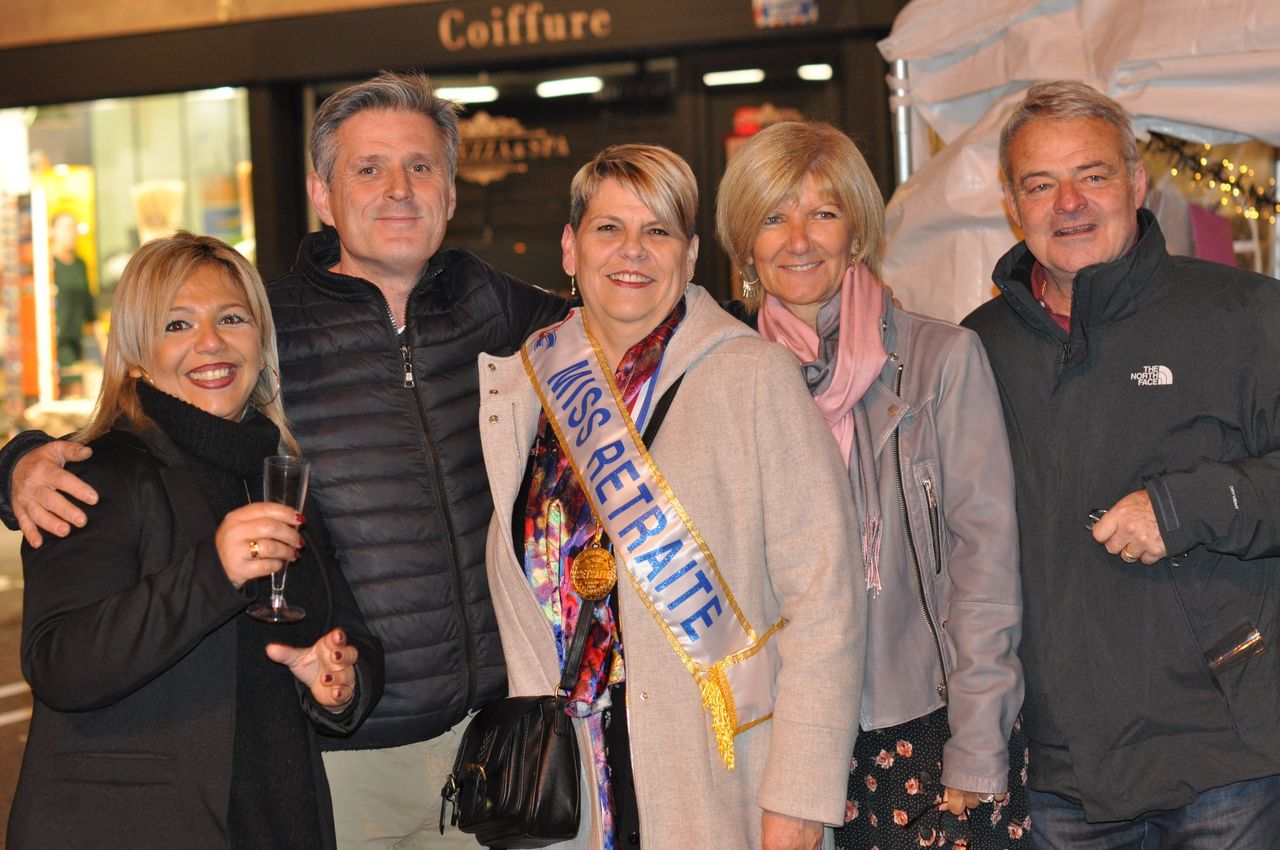 2019-11-09-(18h53)-dsc-0486-(mama-razzi).jpg