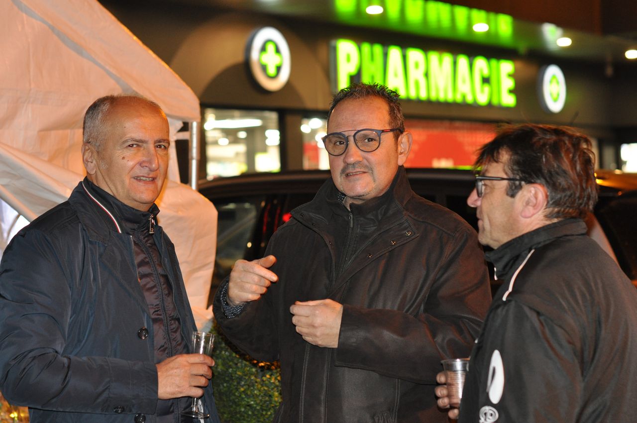 2019-11-09-(19h10)-dsc-0570-(mama-razzi).jpg