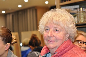 2019-11-09-(17h59)-dsc-0220-(mama-razzi).jpg