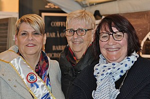 2019-11-09-(18h44)-dsc-0447-(mama-razzi).jpg