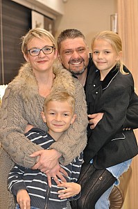 2019-11-09-(19h02)-dsc-0532-(mama-razzi).jpg