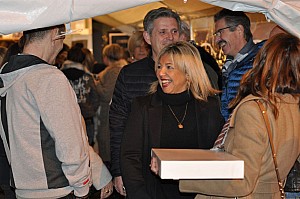 2019-11-09-(19h11)-dsc-0585-(mama-razzi).jpg