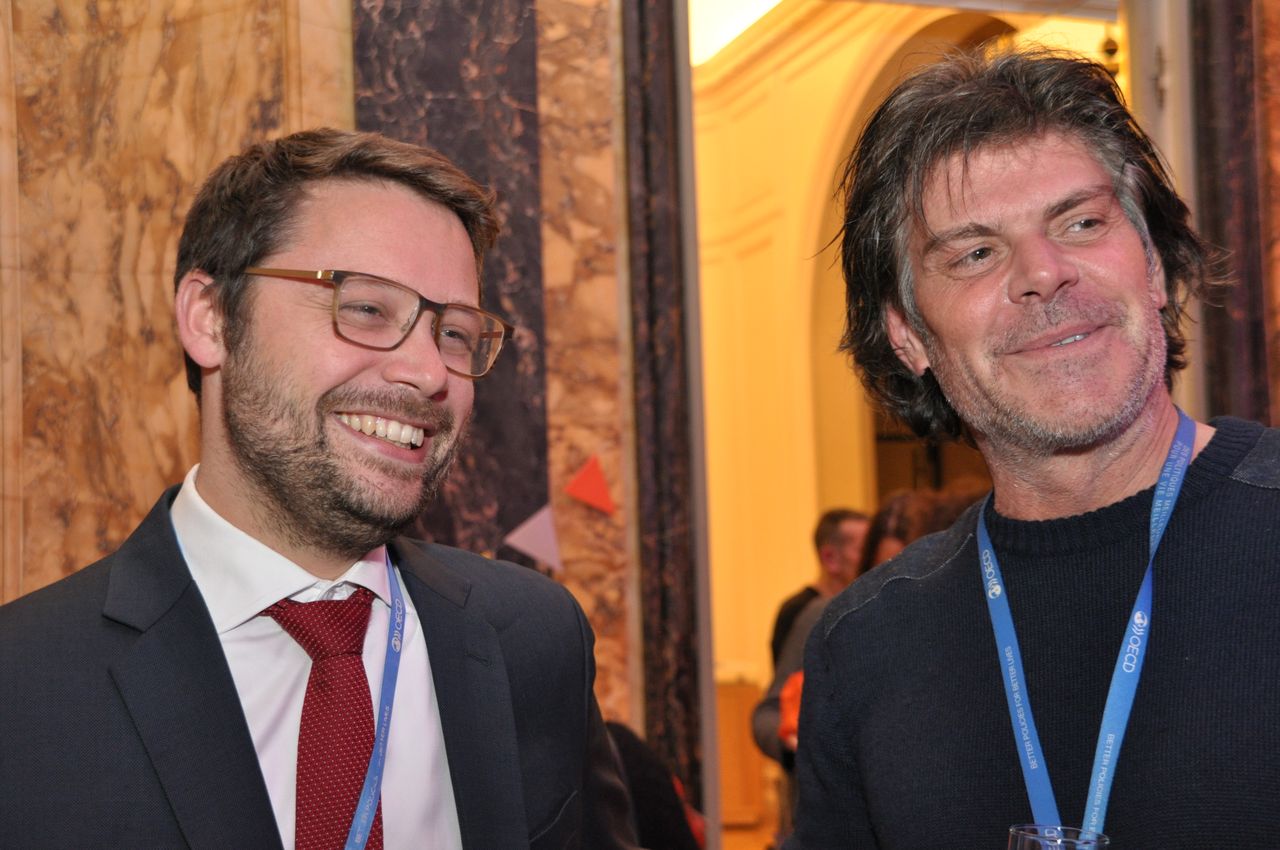 2019-12-06-(18h33)-dsc-0086-(mama-razzi).jpg
