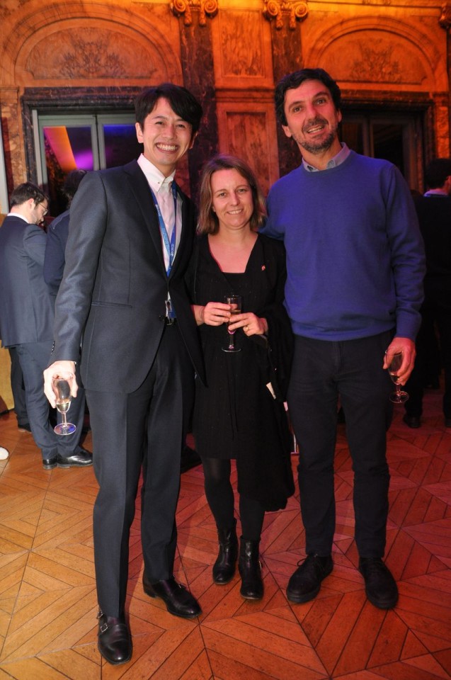 2019-12-06-(18h55)-dsc-0151-(mama-razzi).jpg
