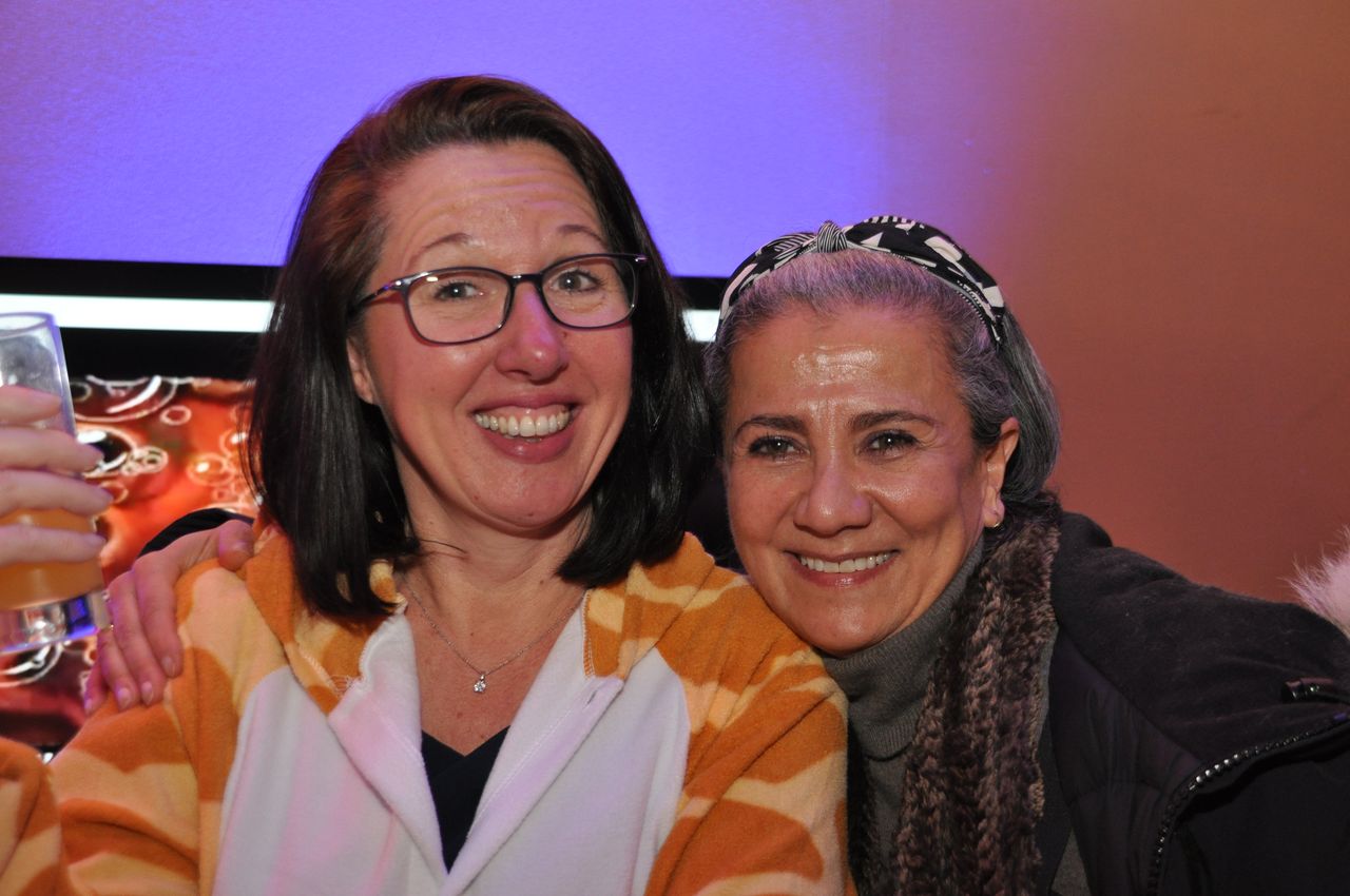 2019-12-06-(19h40)-dsc-0283-(mama-razzi).jpg