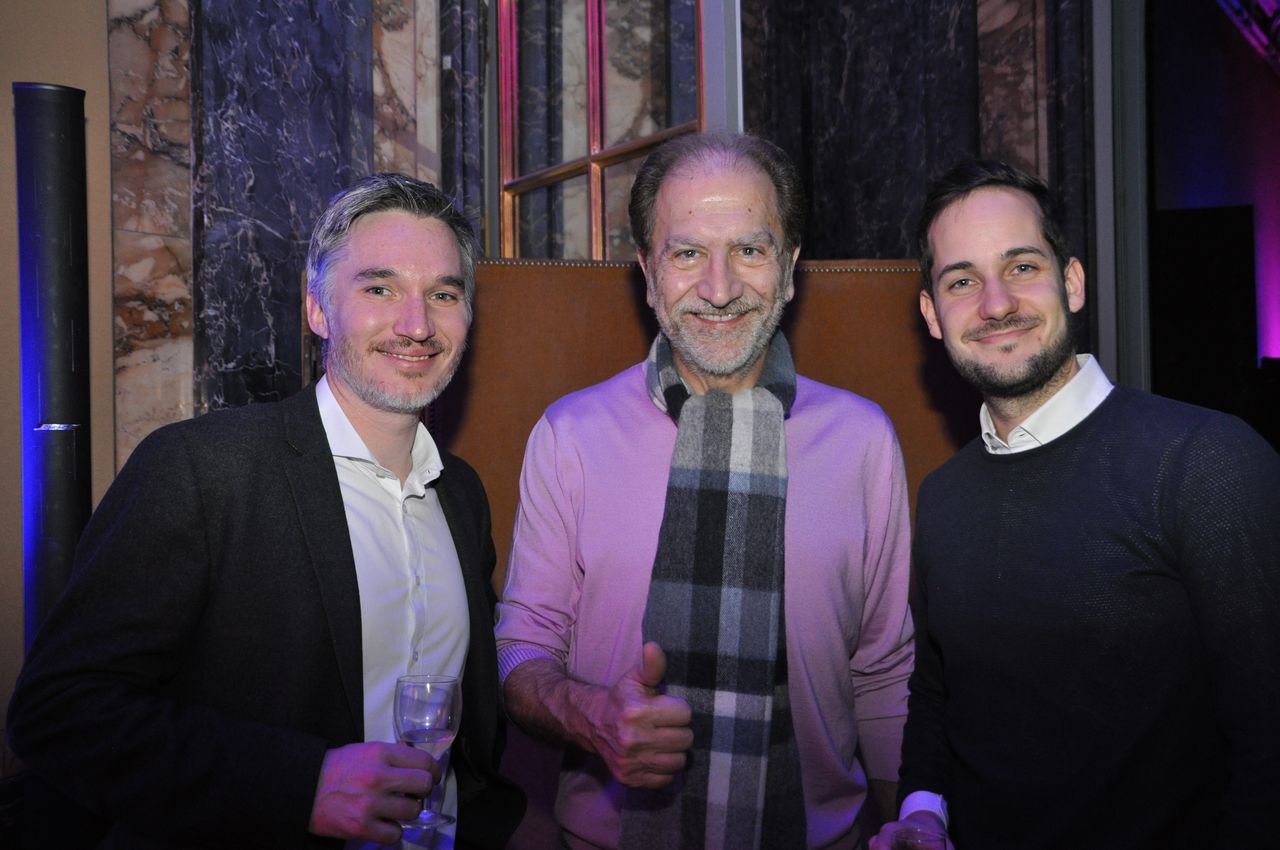 2019-12-06-(20h52)-dsc-0558-(mama-razzi).jpg