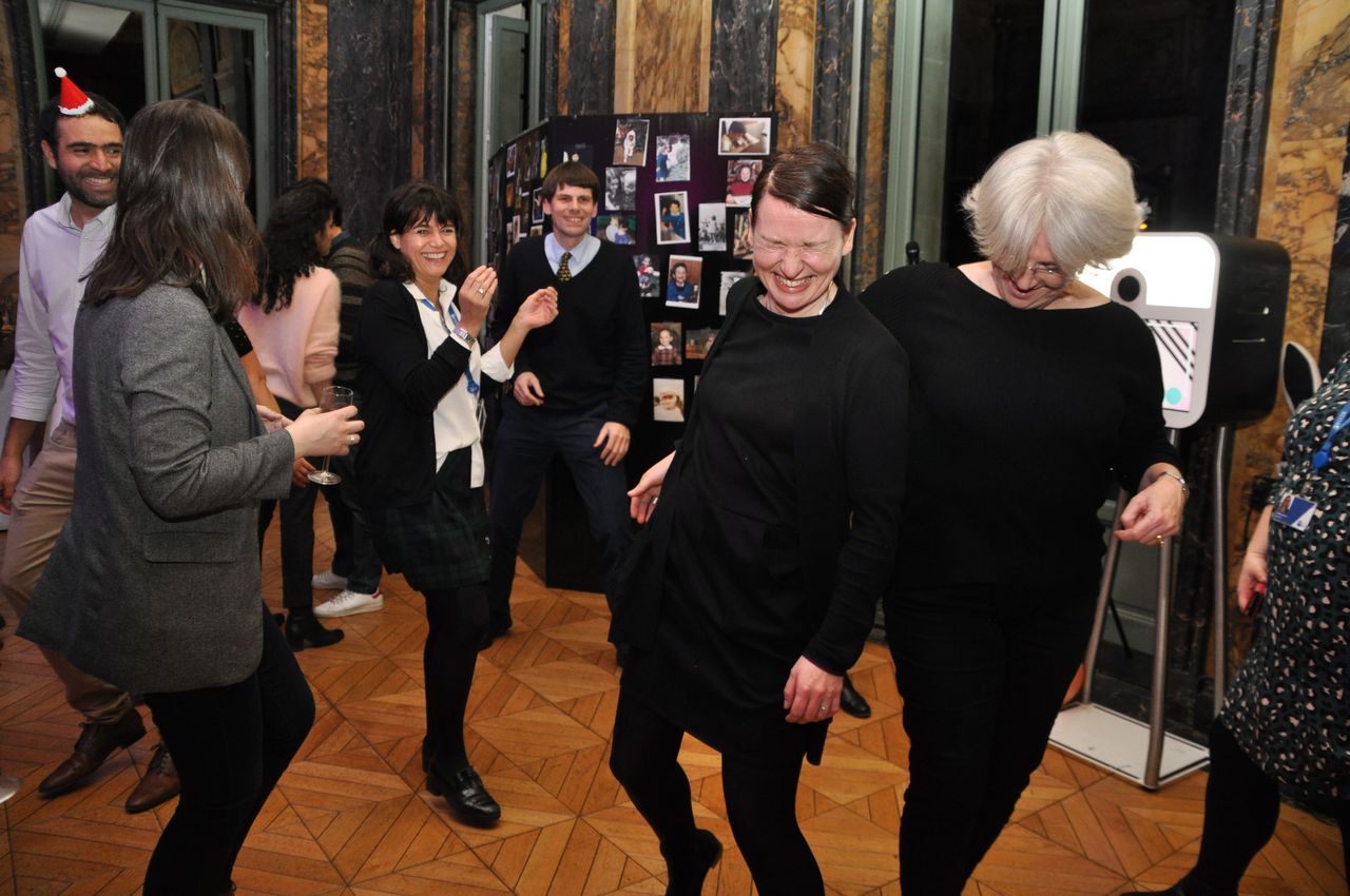 2019-12-06-(21h18)-dsc-0668-(mama-razzi).jpg