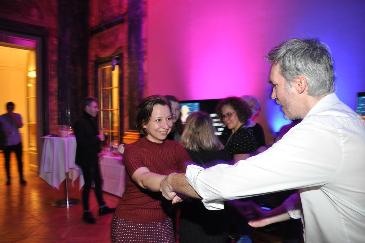 2019-12-06-(22h16)-dsc-0056-(mama-razzi).jpg