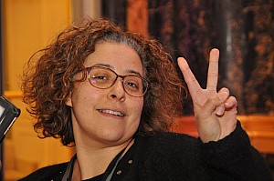 2019-12-06-(18h01)-dsc-0017-(mama-razzi).jpg 2019-12-06-(18h01)-dsc-0017-(mama-razzi).jpg