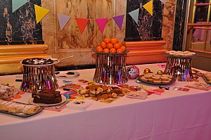 2019-12-06-(18h11)-dsc-0028-(mama-razzi).jpg 2019-12-06-(18h11)-dsc-0028-(mama-razzi).jpg