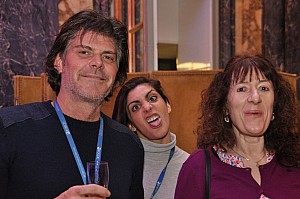 2019-12-06-(18h17)-dsc-0039-(mama-razzi).jpg 2019-12-06-(18h17)-dsc-0039-(mama-razzi).jpg