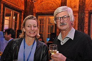 2019-12-06-(18h43)-dsc-0119-(mama-razzi).jpg 2019-12-06-(18h43)-dsc-0119-(mama-razzi).jpg