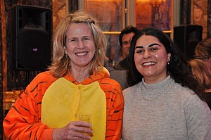 2019-12-06-(18h45)-dsc-0122-(mama-razzi).jpg 2019-12-06-(18h45)-dsc-0122-(mama-razzi).jpg