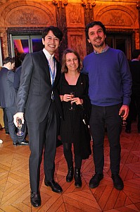 2019-12-06-(18h55)-dsc-0151-(mama-razzi).jpg 2019-12-06-(18h55)-dsc-0151-(mama-razzi).jpg