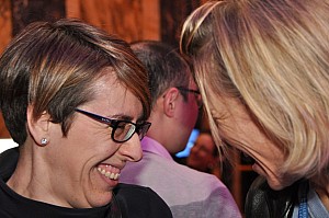 2019-12-06-(19h02)-dsc-0176-(mama-razzi).jpg 2019-12-06-(19h02)-dsc-0176-(mama-razzi).jpg