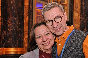 2019-12-06-(19h05)-dsc-0185-(mama-razzi).jpg 2019-12-06-(19h05)-dsc-0185-(mama-razzi).jpg