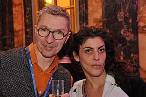 2019-12-06-(19h39)-dsc-0278-(mama-razzi).jpg 2019-12-06-(19h39)-dsc-0278-(mama-razzi).jpg